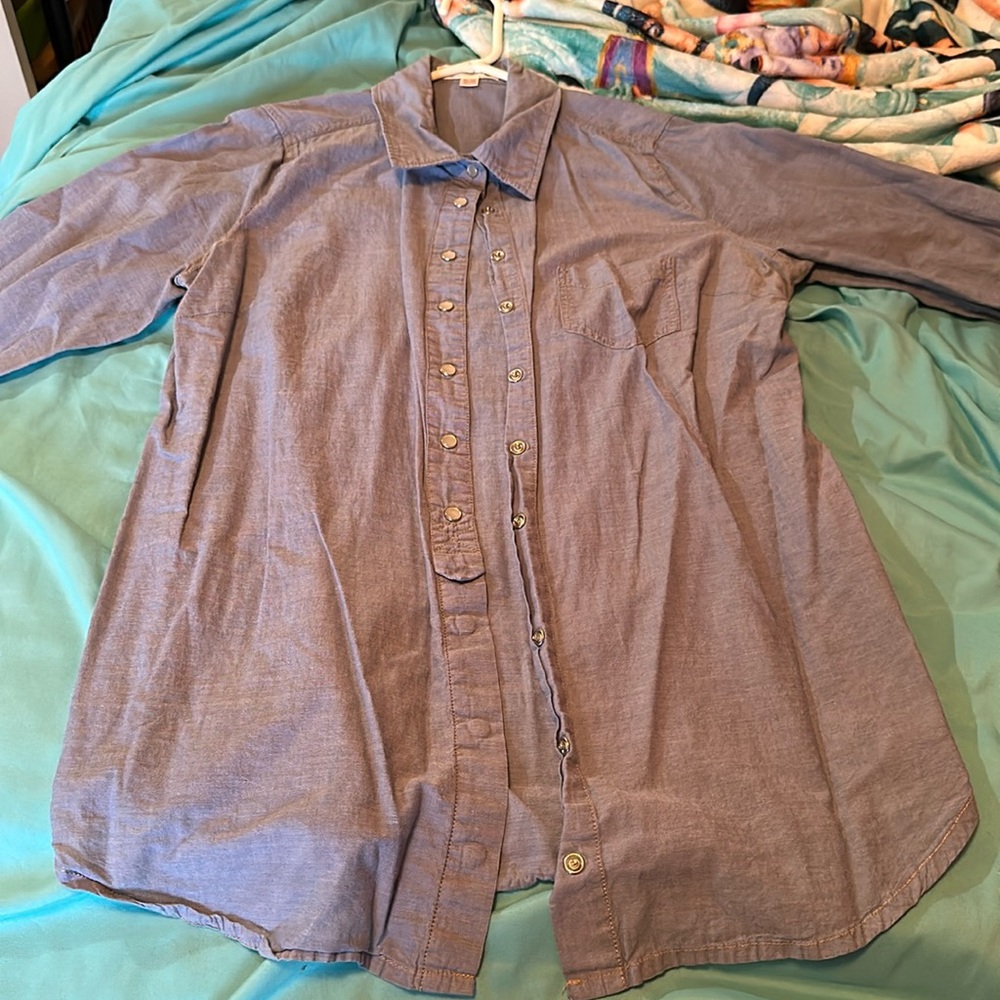 Light long sleeve jean like button up shirt
